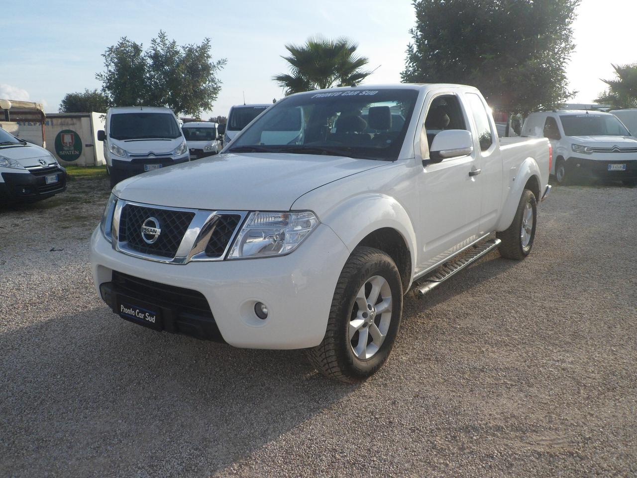 Nissan Navara pick-up king cab sport 4x4