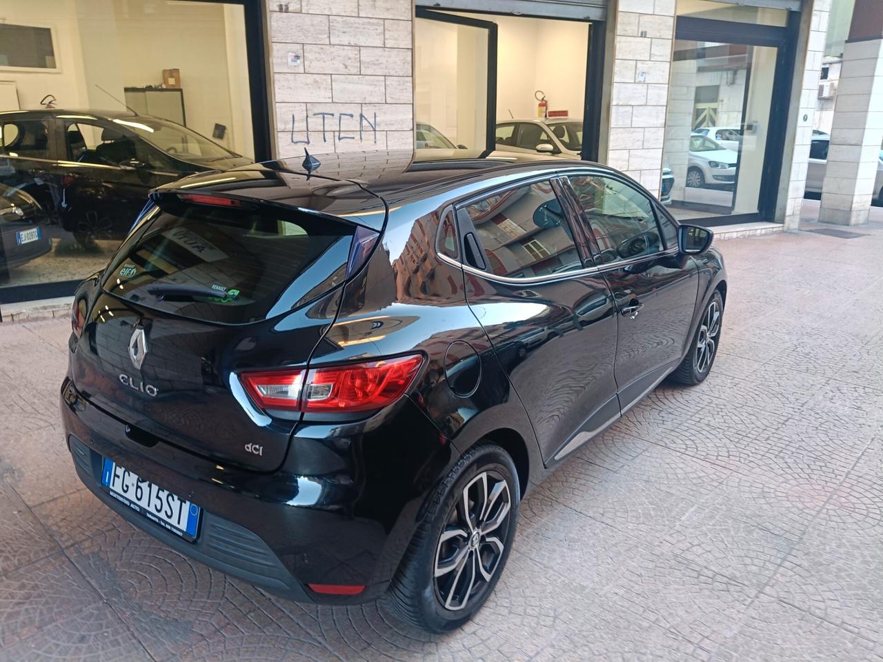 RENAULT CLIO 1.5 DCI75CV-NAVY-UNIPRO-Euro8790-