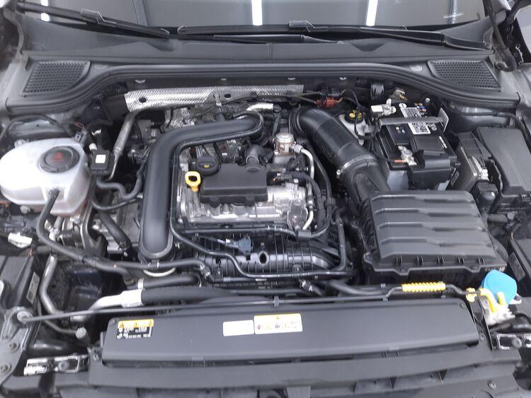 Volkswagen Golf Life DSG BR648523 1.0 Mild Hybrid 110CV