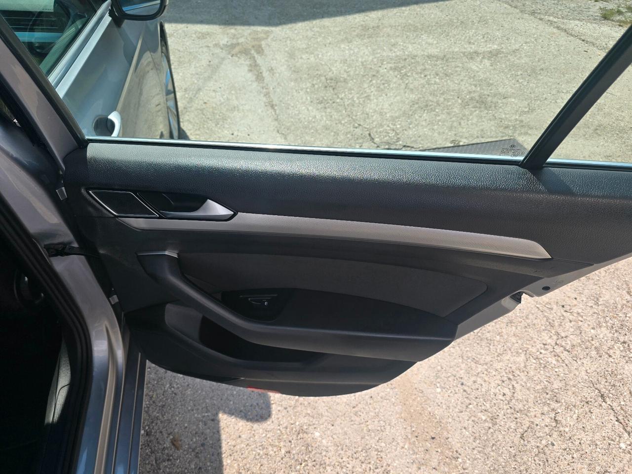 Volkswagen Passat Variant 2.0 TDI Business BlueMotion Tech.