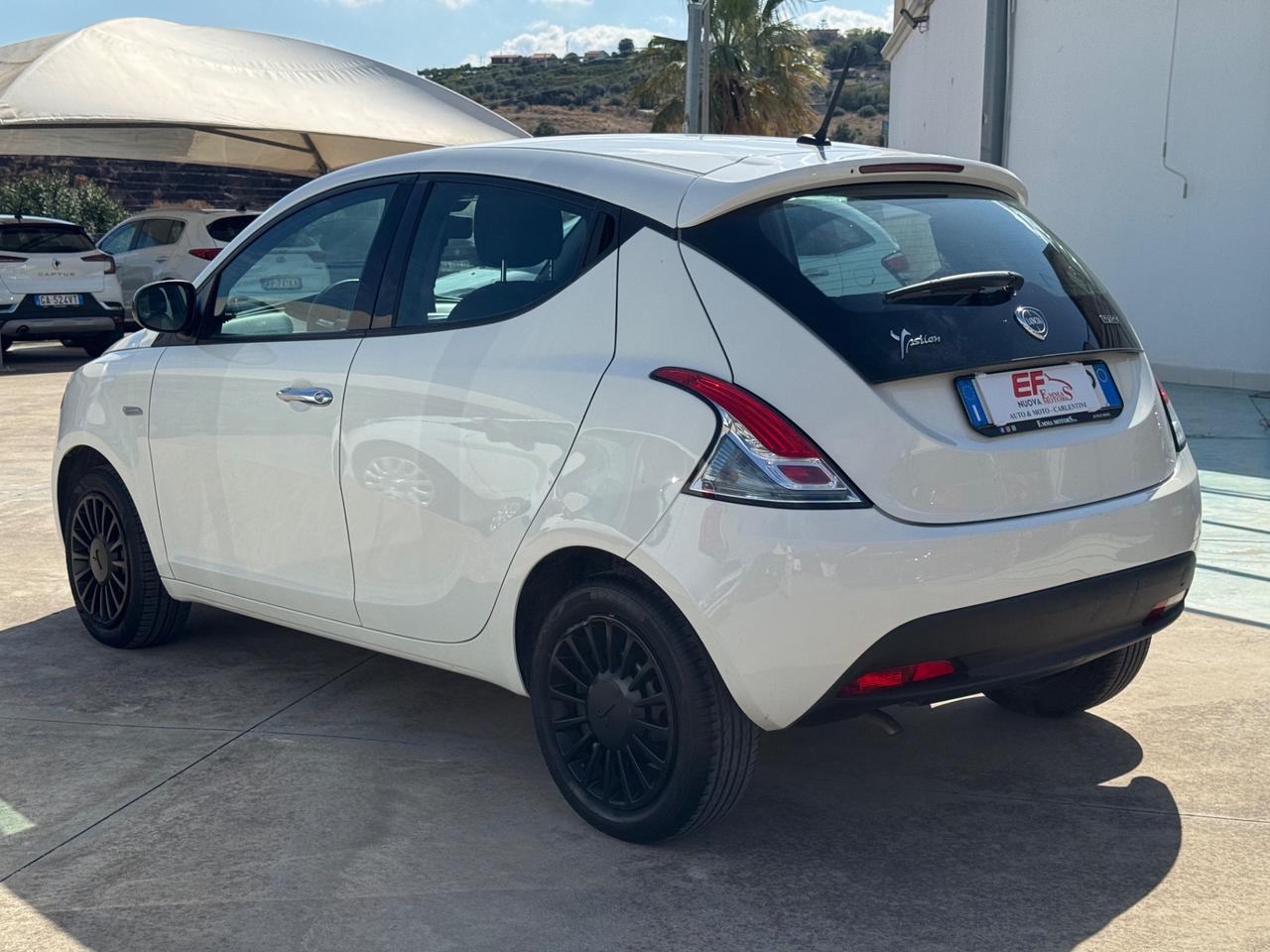 Lancia Ypsilon 1.0 FireFly 5 porte S&S Hybrid Gold