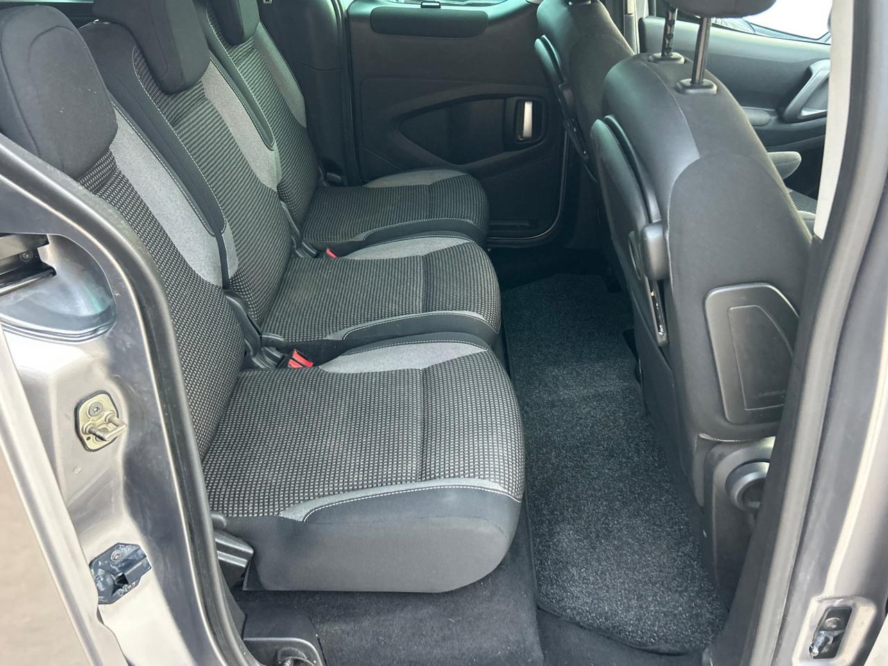 Peugeot Partner Tepee BlueHDi 100 Outdoor Euro6