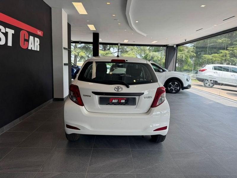 Toyota Yaris Yaris 1.0 5 porte Lounge