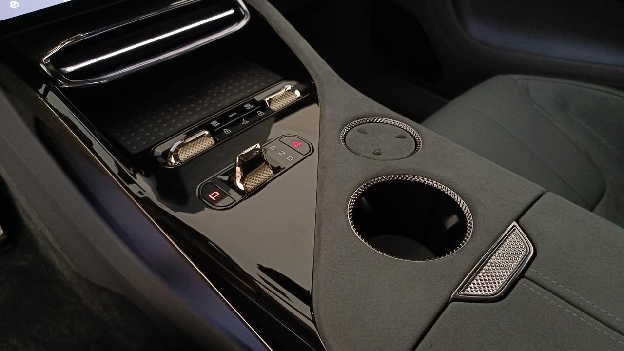LOTUS ELETRE 600 GT