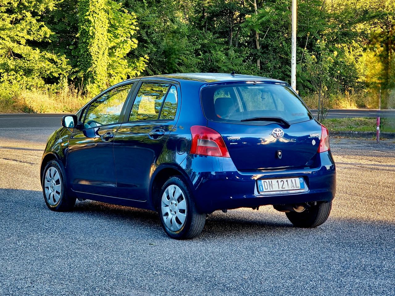 Toyota Yaris 1.3 5 porte Navi 2008-E4 Manuale NEO