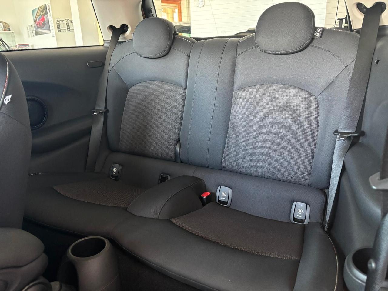 Mini One D 1.5 95 Cv anno 2015 con 217200 km OK NEOPATENTATI!