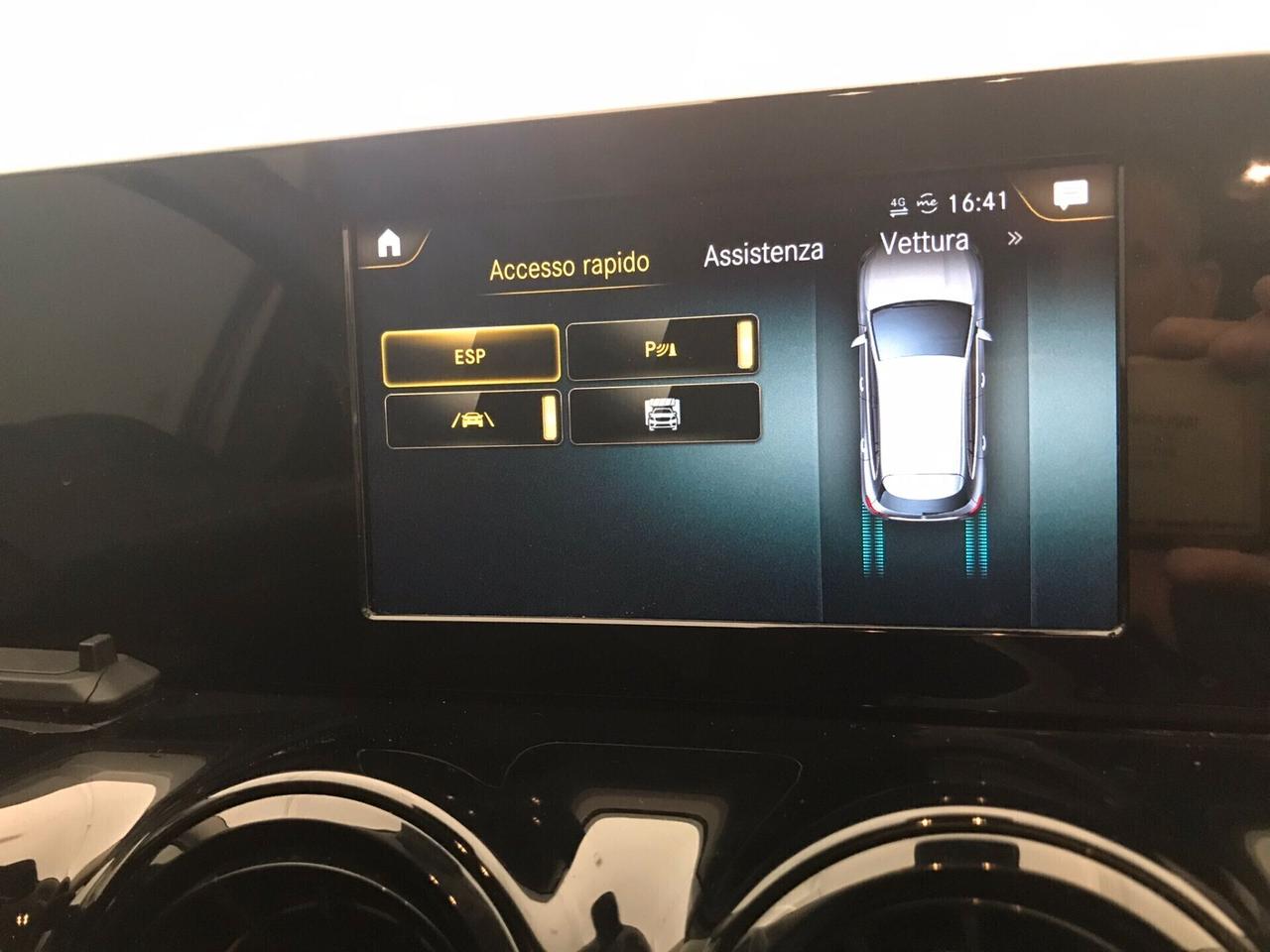 Mercedes-benz GLA 180 d. Business 10/2022