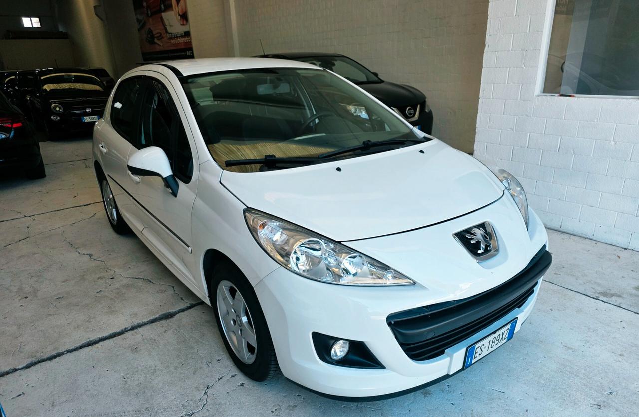 Peugeot 207 Plus 1.4 8V 75CV 5p. ECO GPL