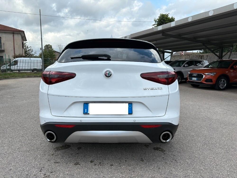 Alfa Romeo Stelvio 2.2 Turbodiesel 190 CV AT8 RWD Business