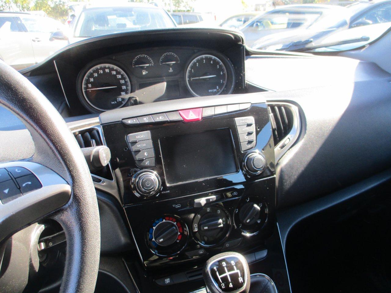 Lancia Ypsilon 5 Porte Ypsilon 1.2 Gold 69cv OK NEOPAT./Sensori/Bluetooth