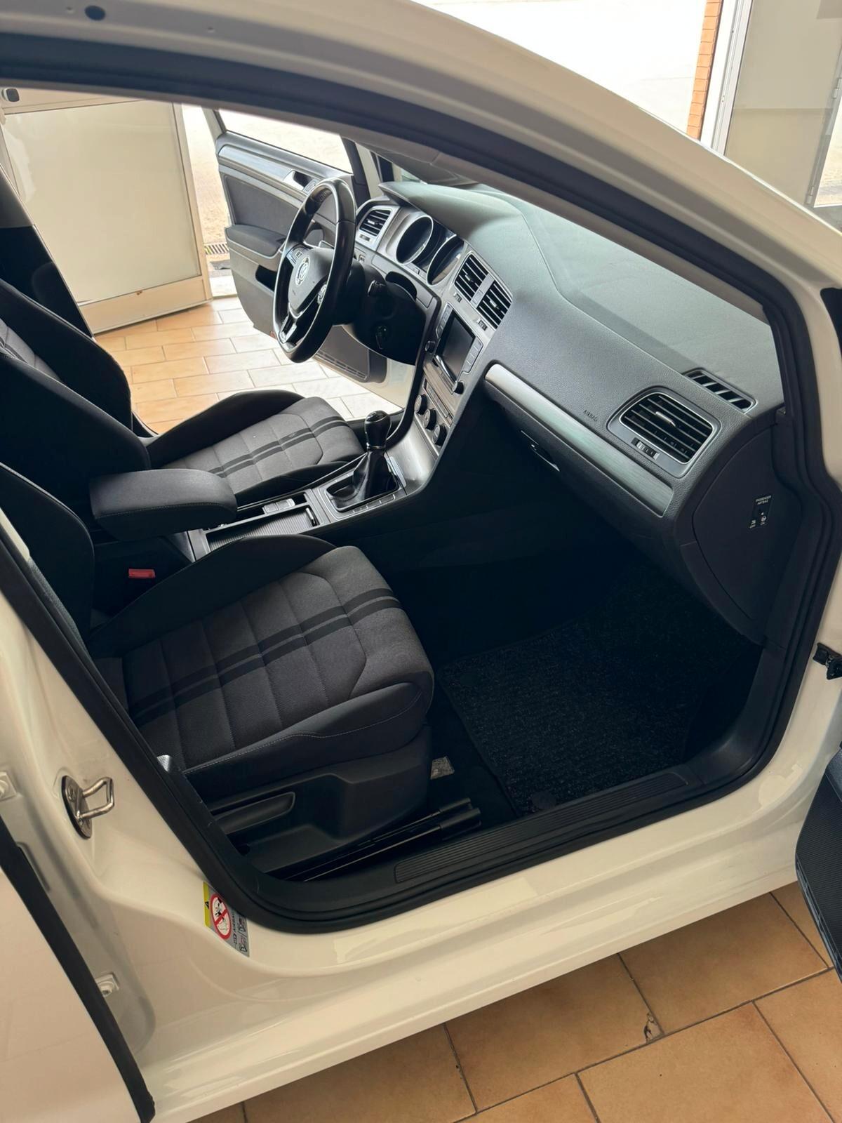 Volkswagen Golf Business 1.6 TDI 5p. Highline BlueMotion Technology