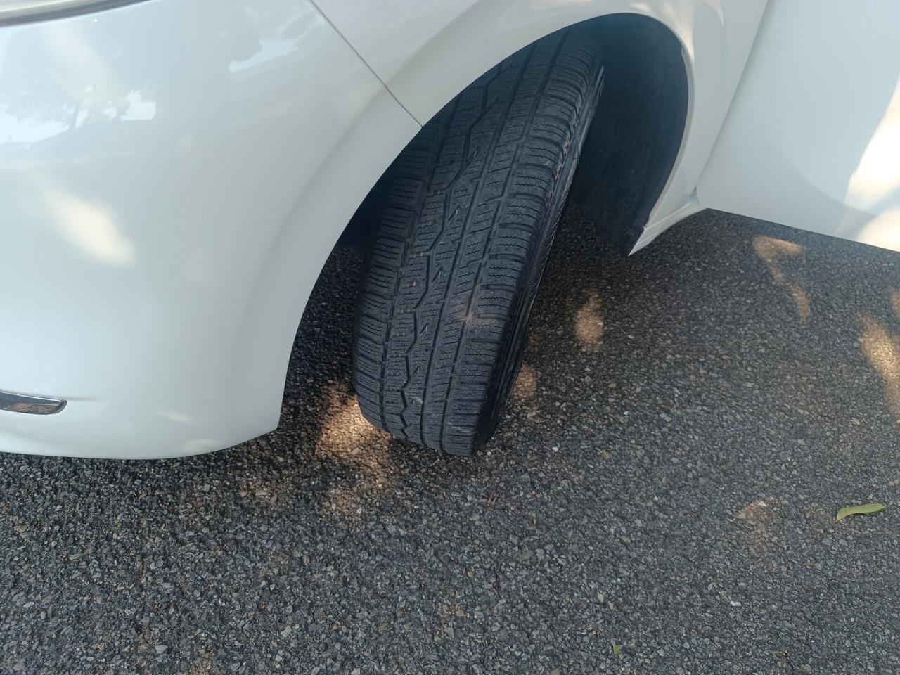 Peugeot 208 1.2 5 porte 99.000 KM NEOPATENTATI