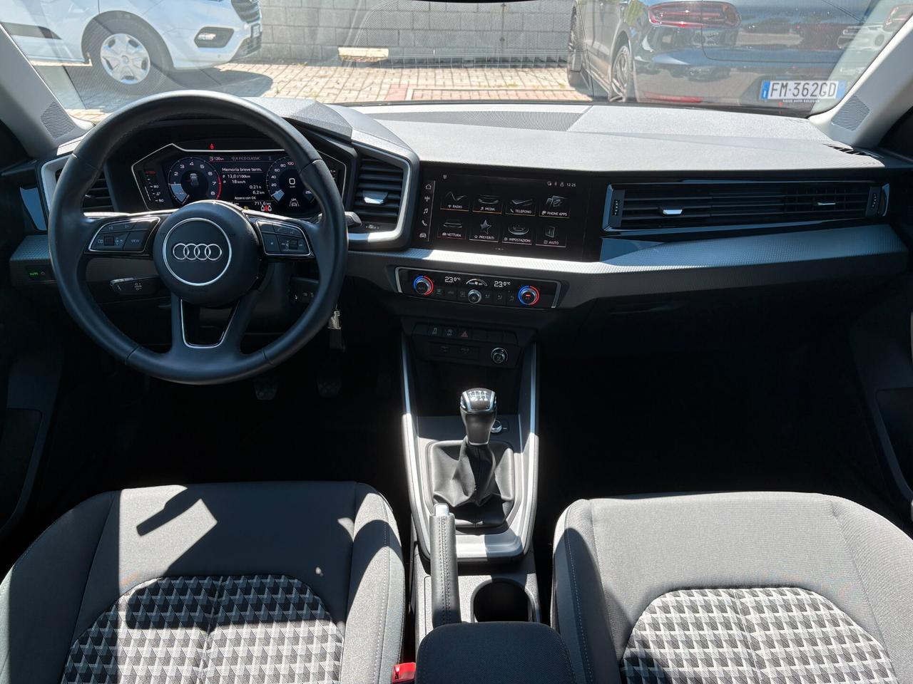 Audi A1 allstreet 35 TFSI Identity Contrast