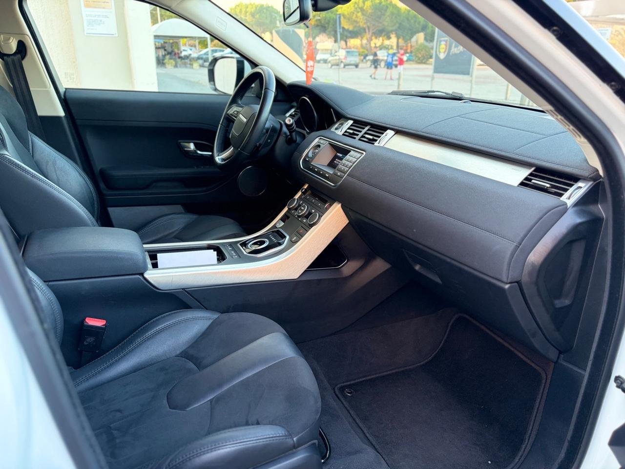 Land Rover Range Evoque 2.0 Si4 5p. Prestige