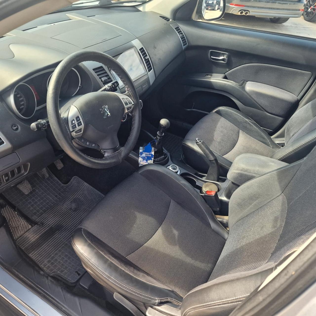 Peugeot 4007 2.2 HDi 156CV Féline 4x4 con ridotte