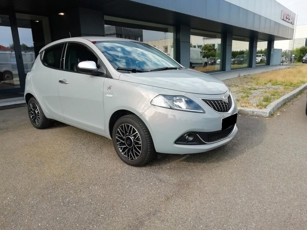 Lancia Ypsilon 1.0 FireFly Hybryd Gold GL481