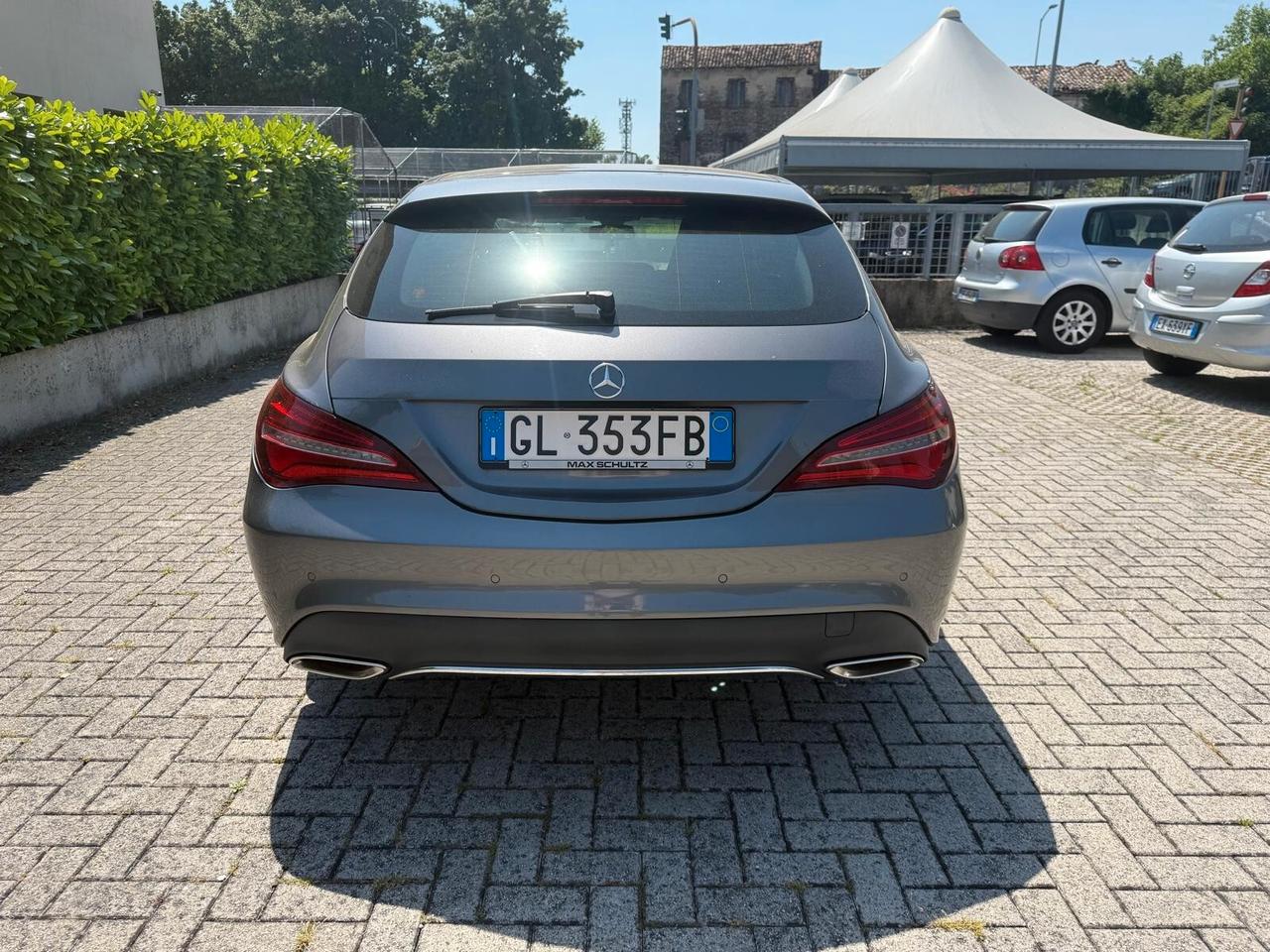 Mercedes-benz CLA 180 d Premium