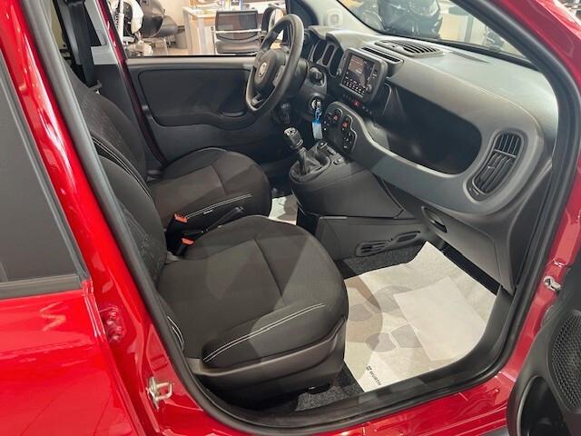 Fiat Panda 1.0 firefly hybrid Cross *19.000 KM*