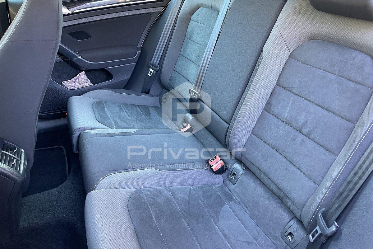 VOLKSWAGEN Golf 1.5 TGI DSG 5p. Executive BlueMotion Technology