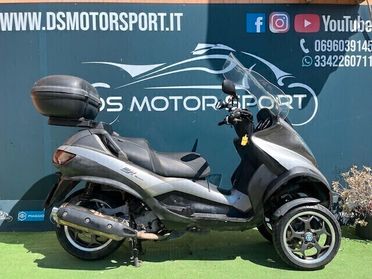 Piaggio MP3 400 CARBON