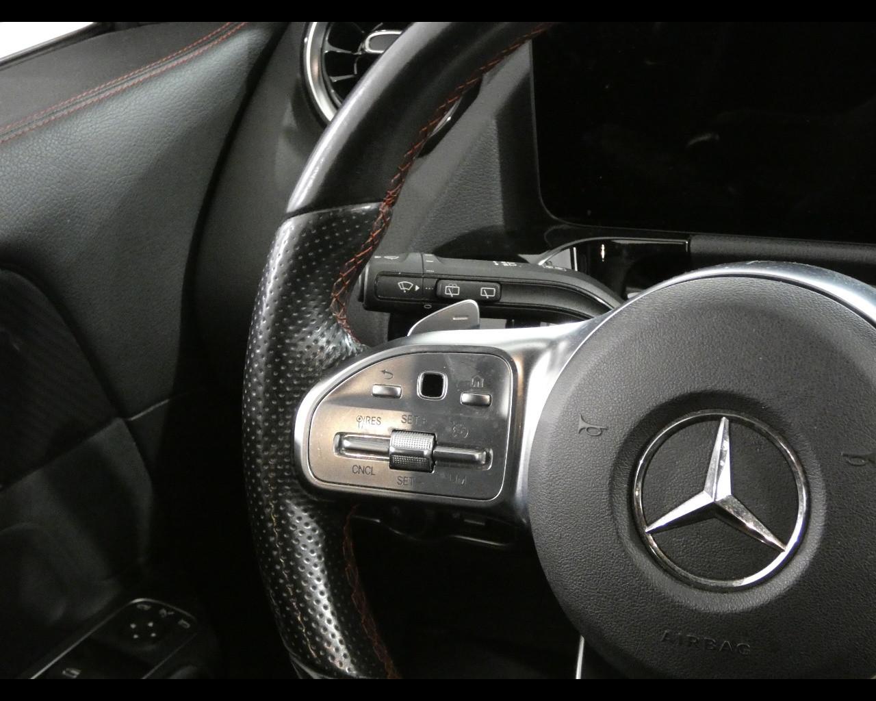 Mercedes-Benz GLA (H247) - GLA 180 d Automatic Premium