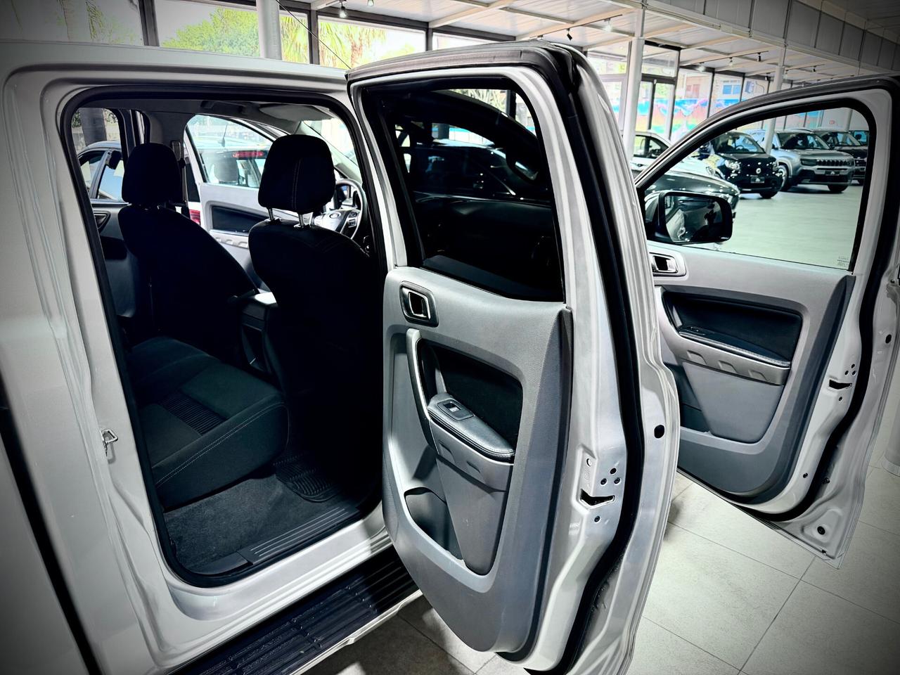 Ford Ranger 2.2 TDCI 160CV Double Cab XLT N1 5 Posti