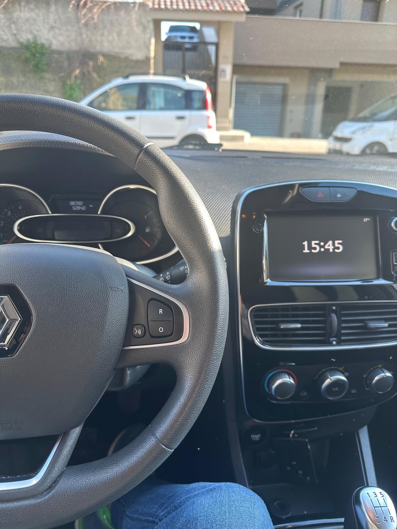 Renault Clio dCi 8V 75 CV 5 porte Moschino Intens