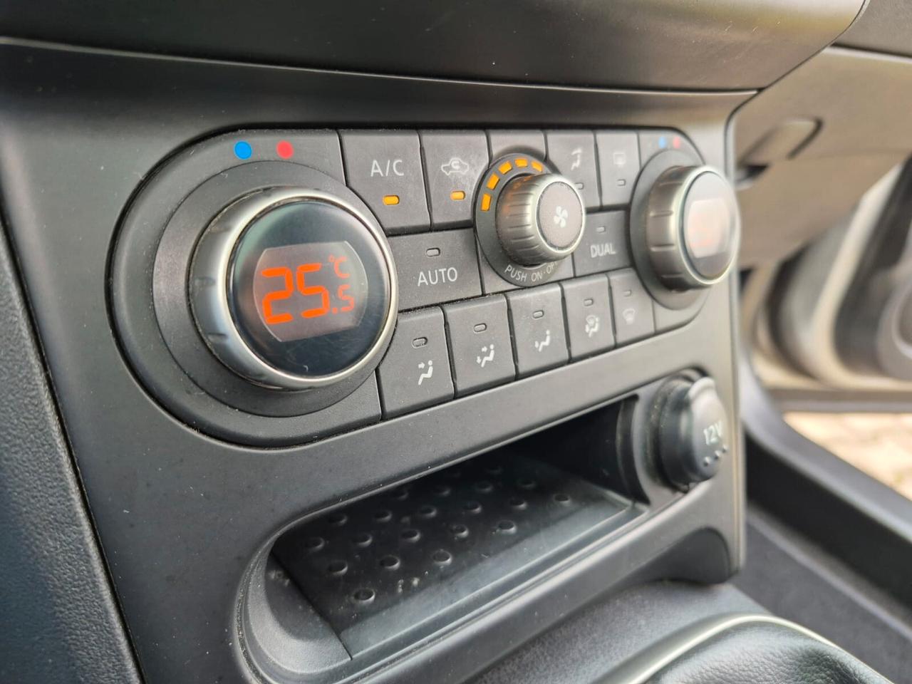 Nissan Qashqai 1.5 dCi Tekna 2011