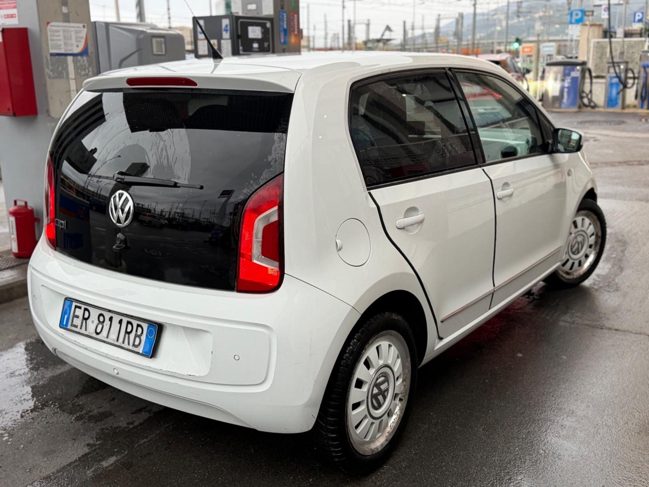 Volkswagen up! 1.0 75cv 5porte - automatica 2013