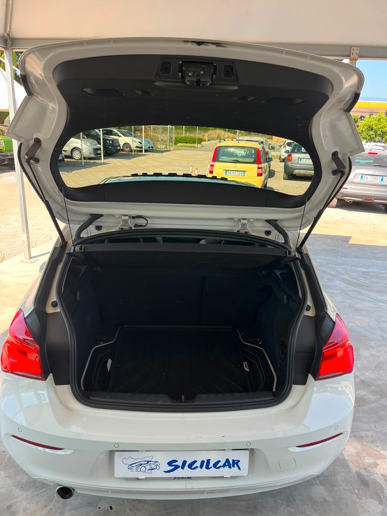 Bmw 118 118d 5p. Urban