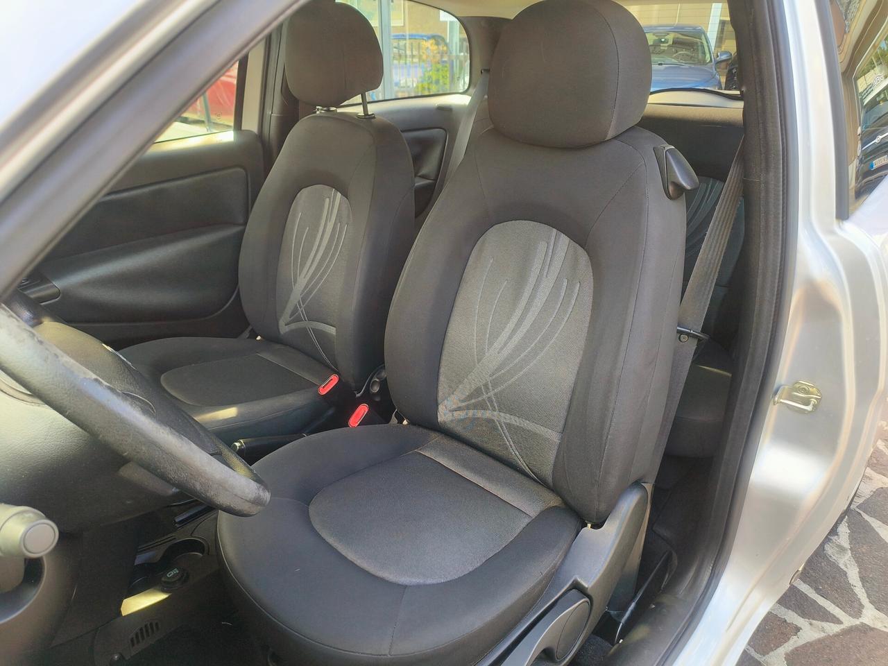 Lancia Ypsilon 1.2 69 CV New Oro