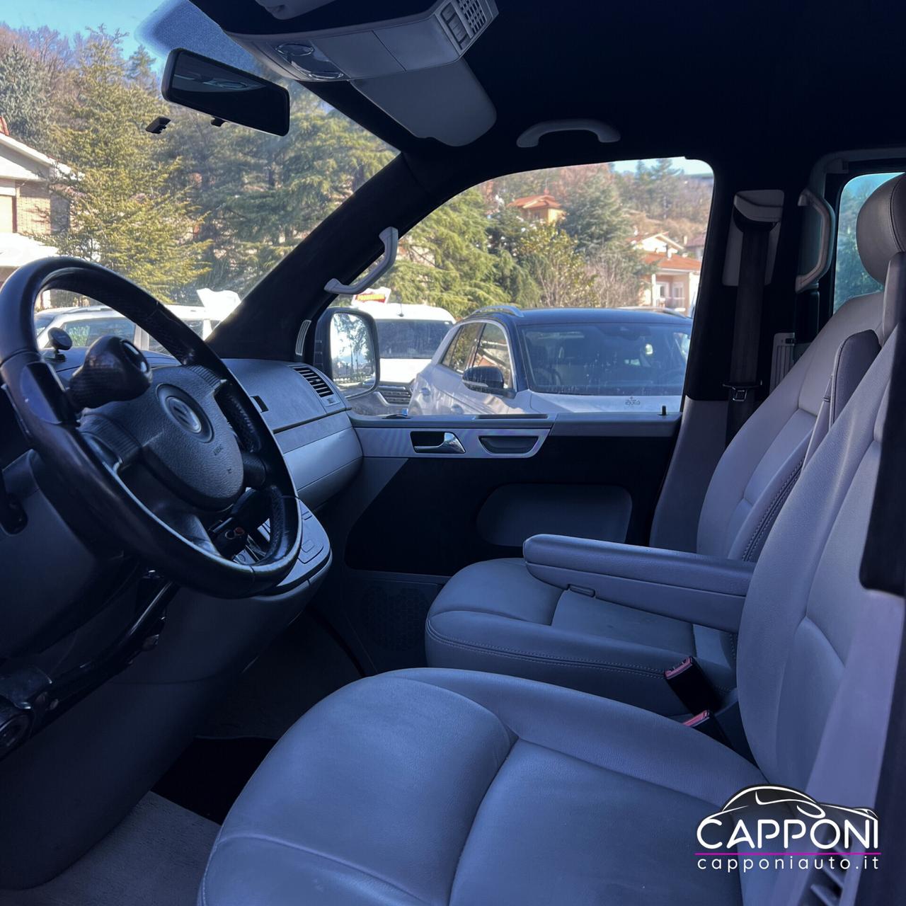 Volkswagen Multivan 2.5 TDI 7 POSTI - IDONEA TRASPORTO DISABILI