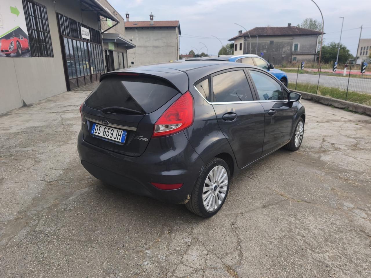 Ford Fiesta 1.4 TDCi 5p. Titanium