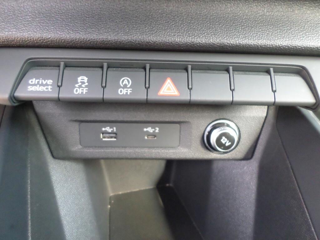 Audi A1 citycarver 30 TFSI S tronic Identity Contrast