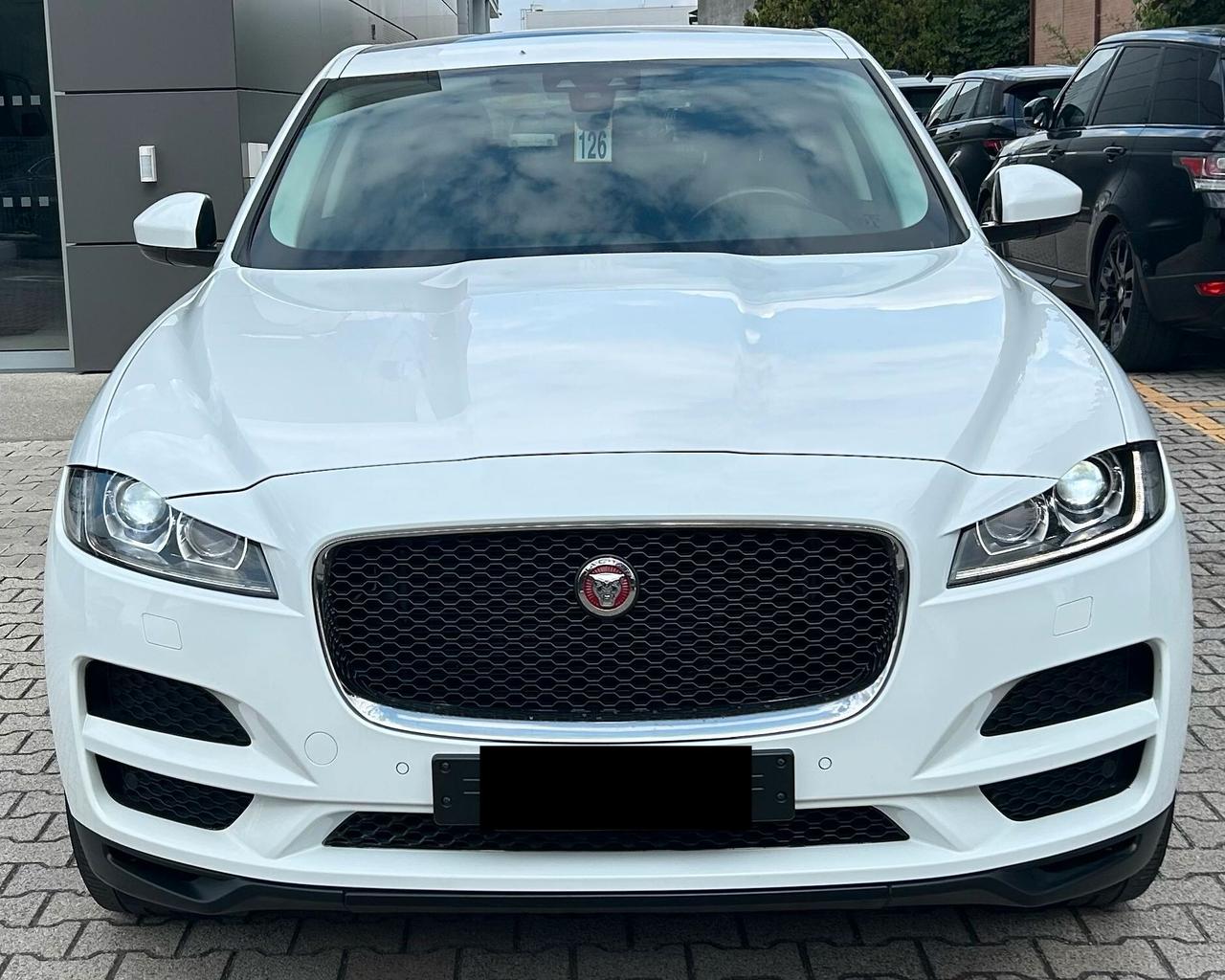 Jaguar F-Pace 2.0 D 180 CV AWD aut. Prestige