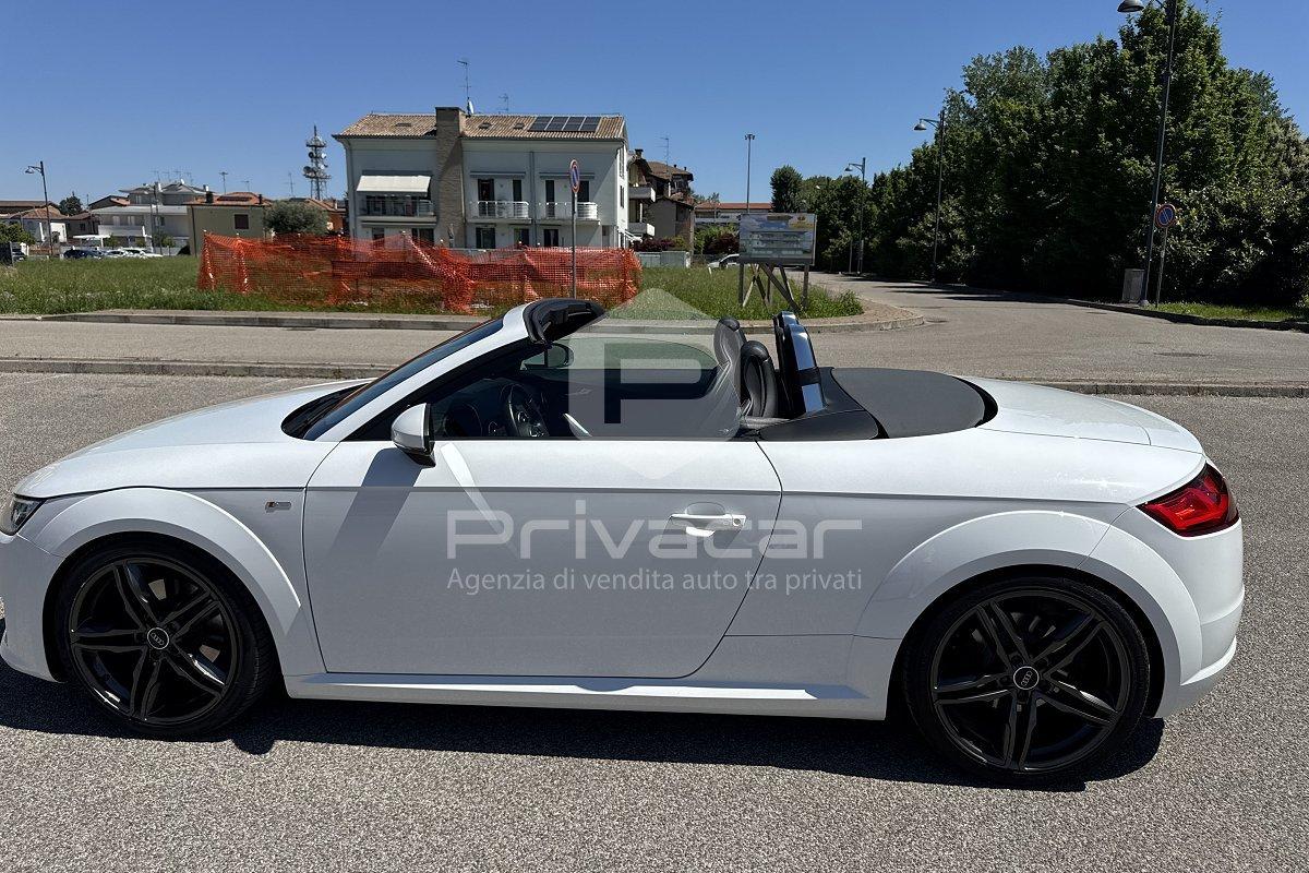 AUDI TT Roadster 2.0 TFSI quattro S tronic S line