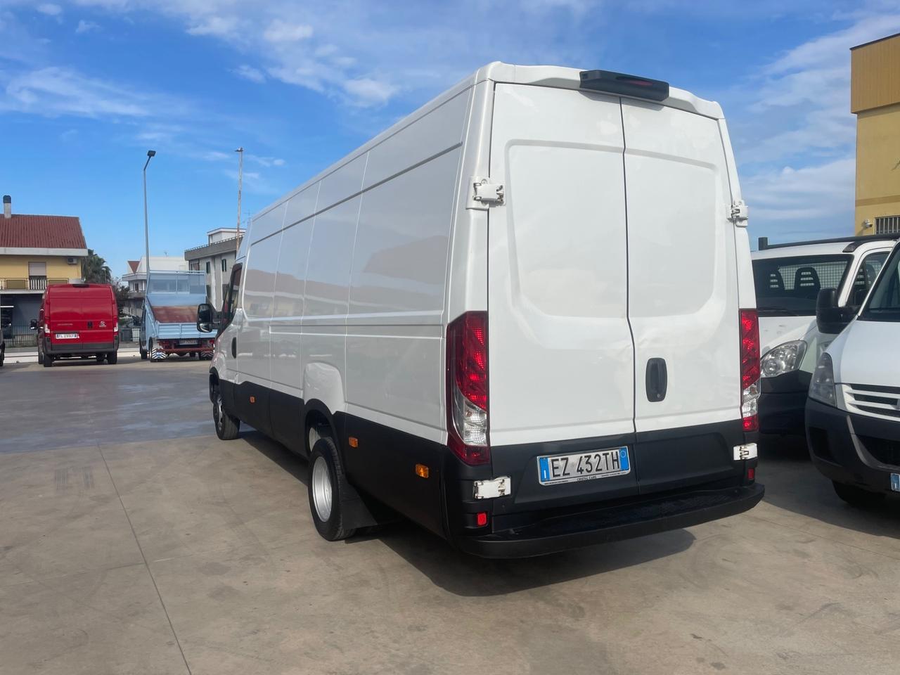 Iveco daily 35c15 furgone L4 H2