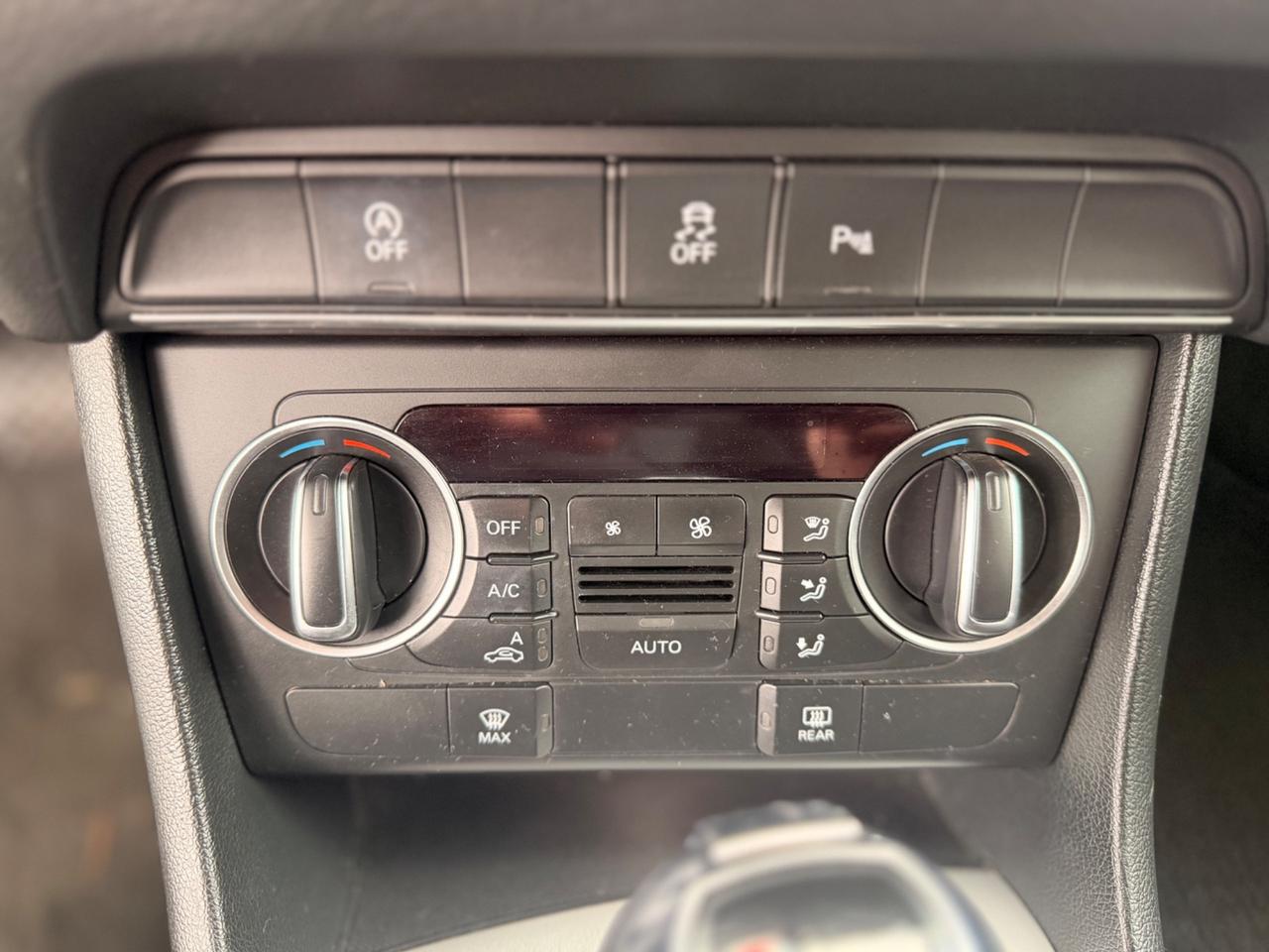 Audi Q3 2.0 TDI 120 CV S tronic Sport