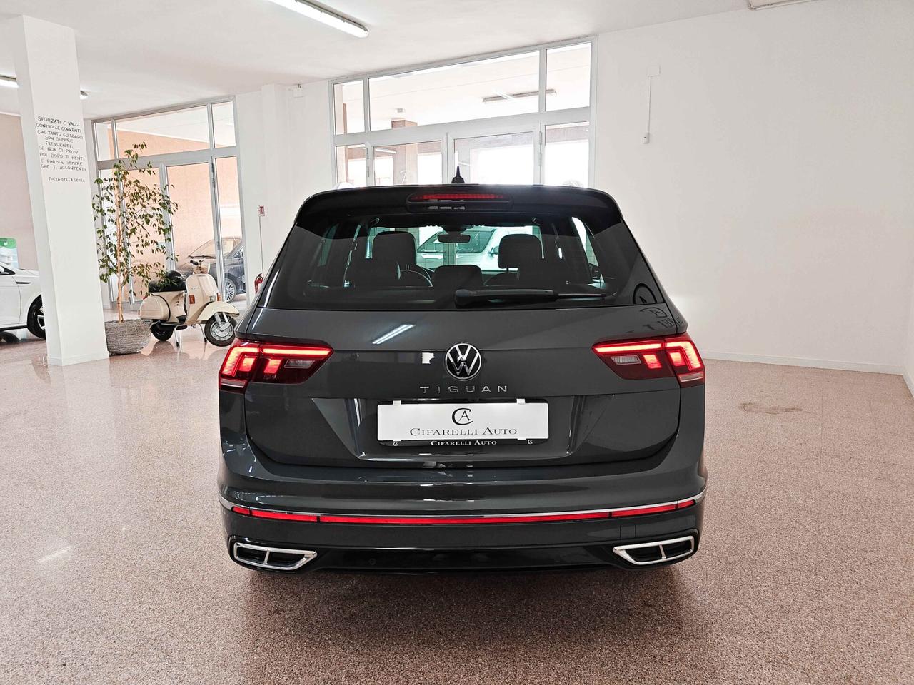 Volkswagen Tiguan 2.0 TDI 150 CV SCR DSG R-Line