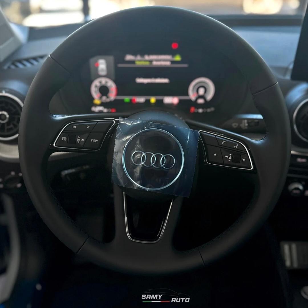 Audi Q2 30 TDI Identity Black