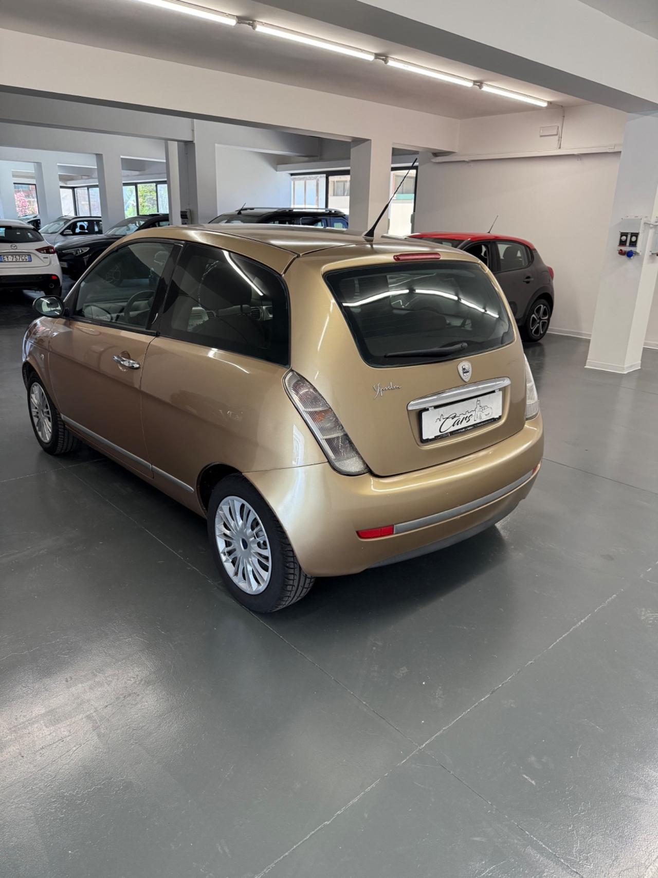 Lancia Ypsilon 1.3 MJT 90 CV Oro Giallo
