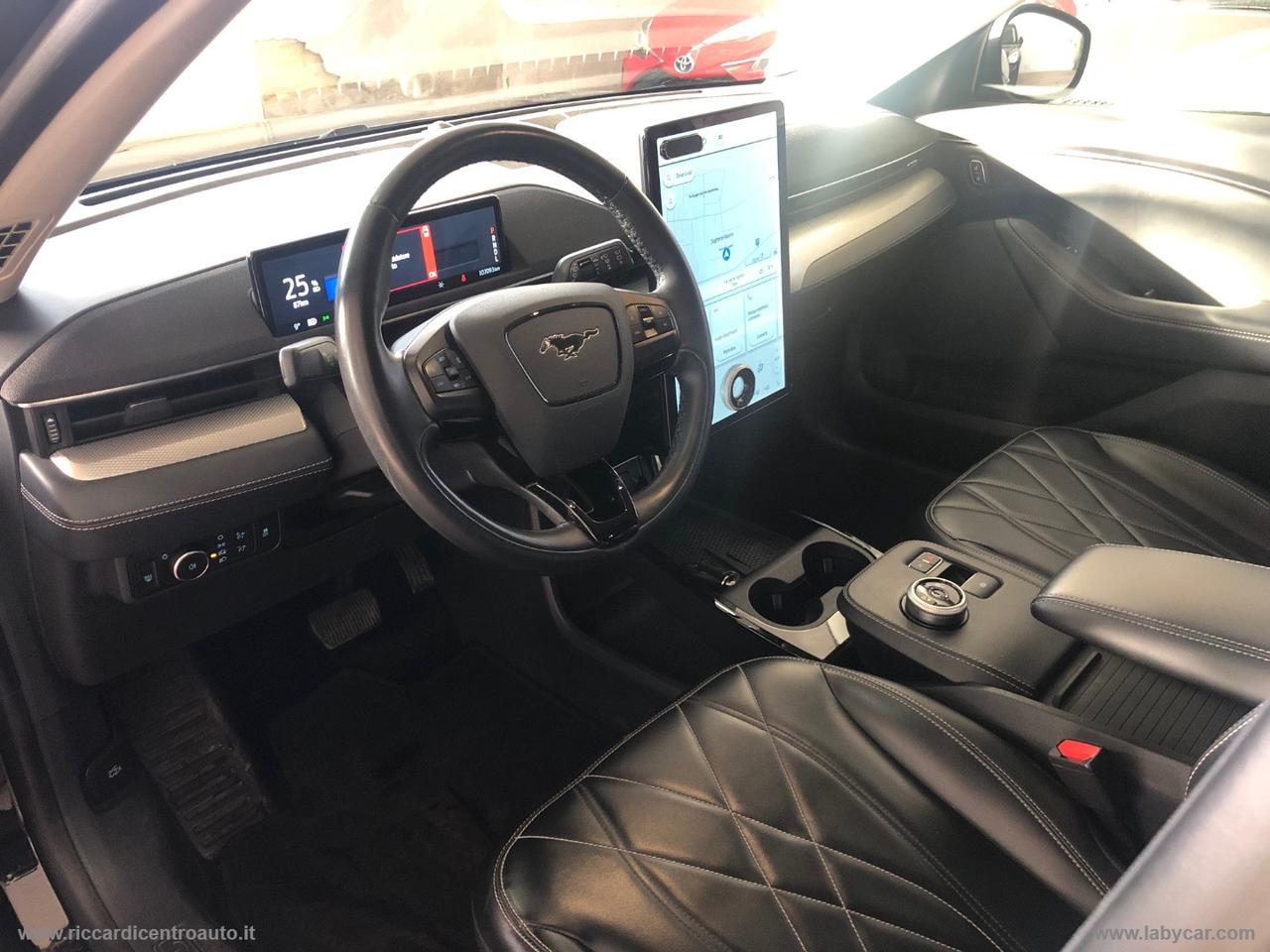 FORD Mustang Mach-E Standard 269CV