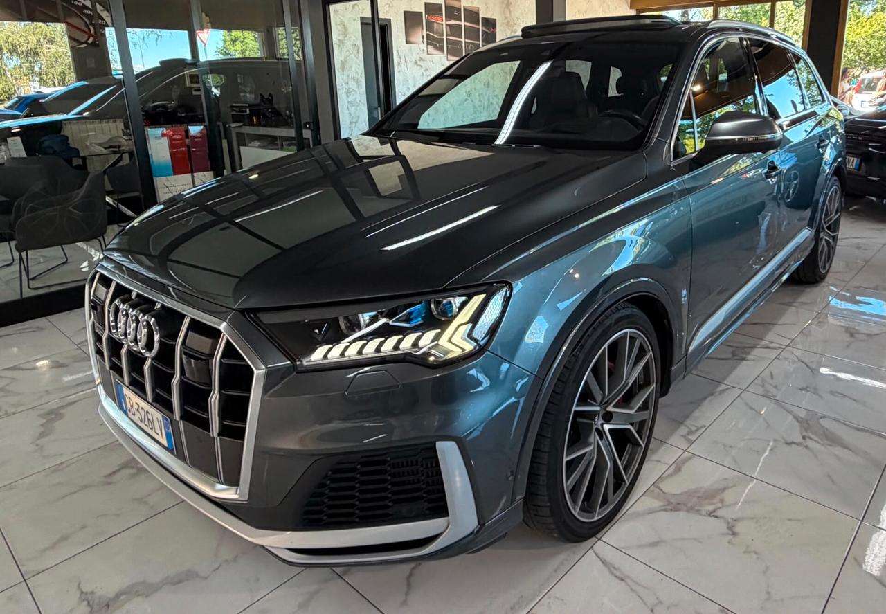 Audi SQ7 IVA ESPOSTA+GANCIO TRAINO+7 POSTI