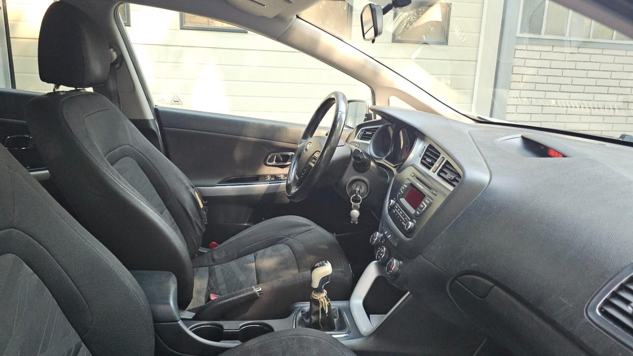Kia Ceed cee'd 1.4 CRDi 5 porte Cool --OK NEOPATENTATI--