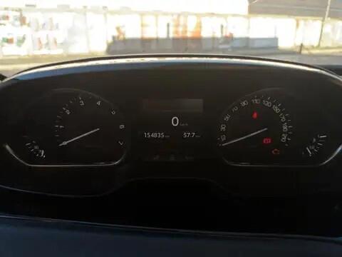 Peugeot 2008 1.6 VTi 120CV Allure