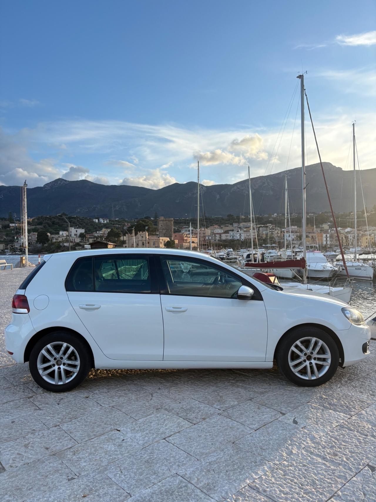 Volkswagen Golf Highline DSG Unico Proprietario
