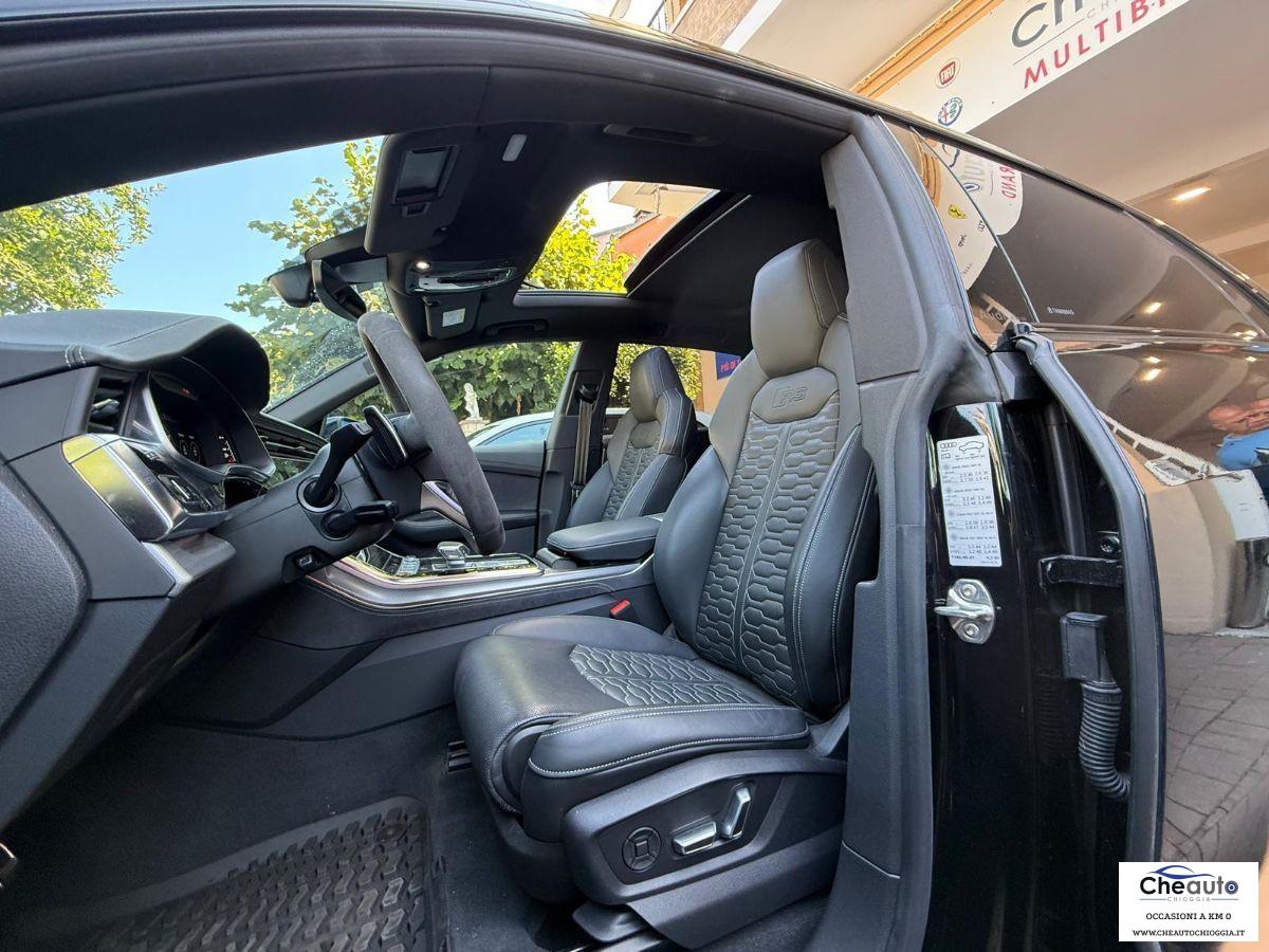 AUDI - RSQ8 - RS Q8 TFSI V8 quattro tiptr. Performance