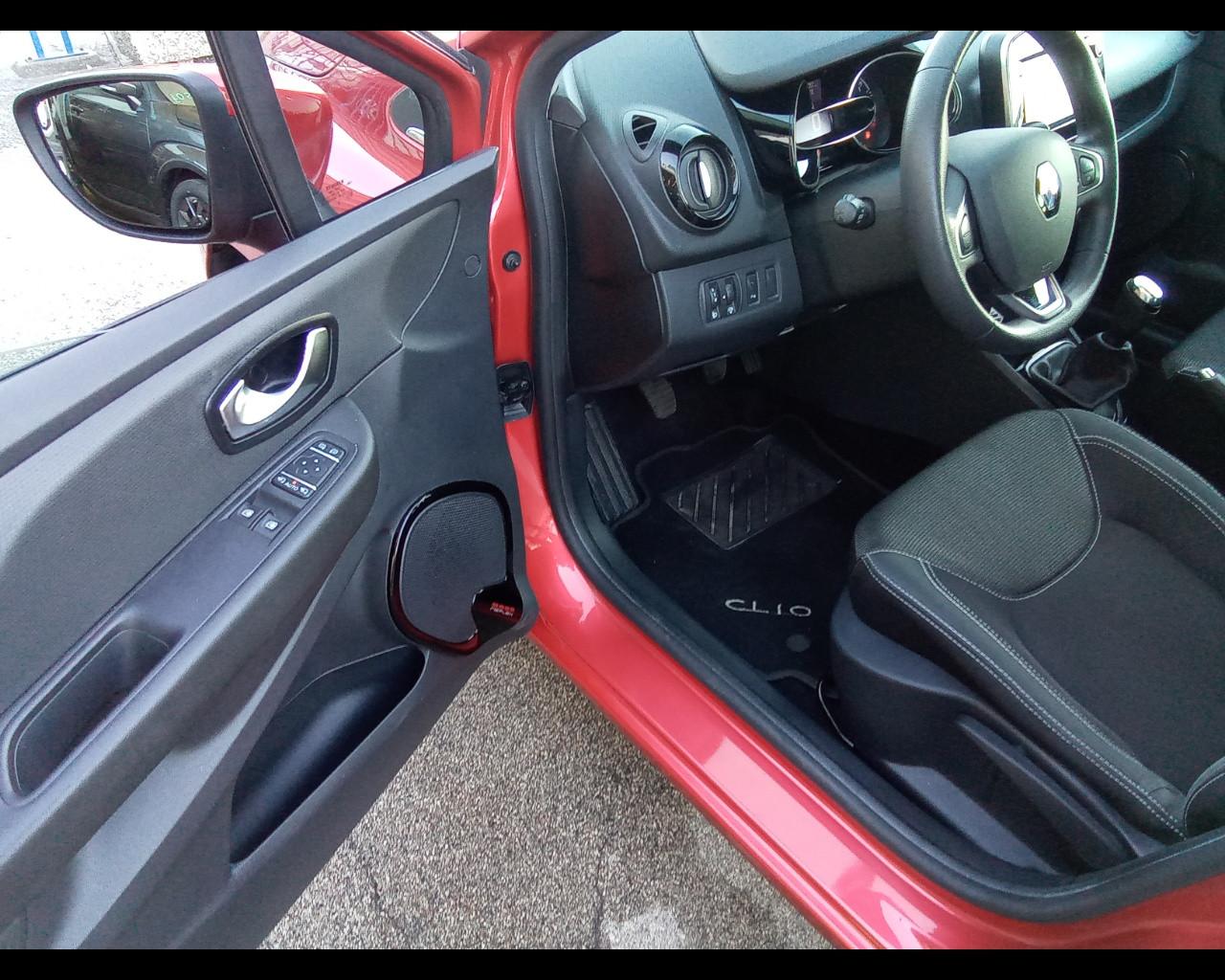 RENAULT Clio 4ª serie - Clio Sporter 1.2 75CV Zen