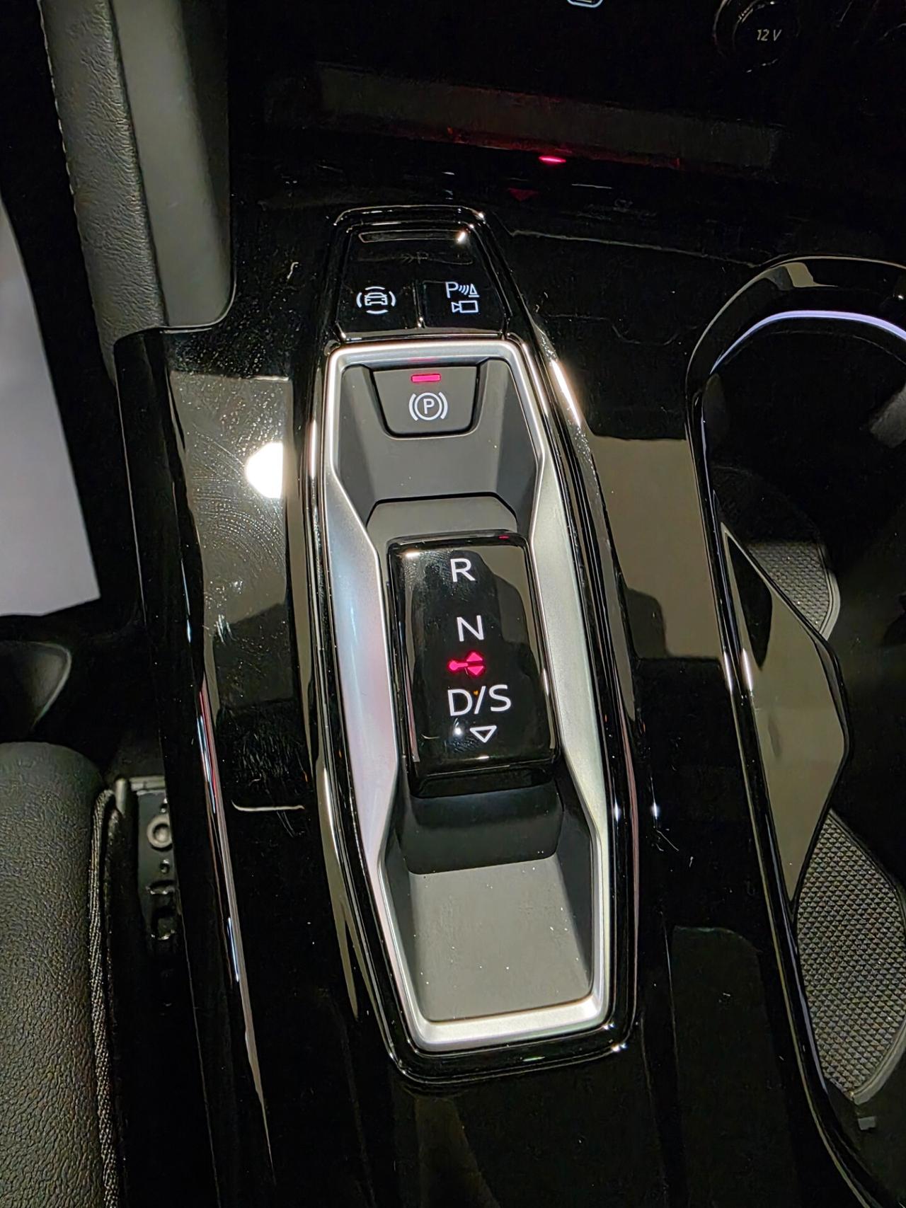 Audi Q5 TDi 150 kW mHEV+ S tronic quattro line edition