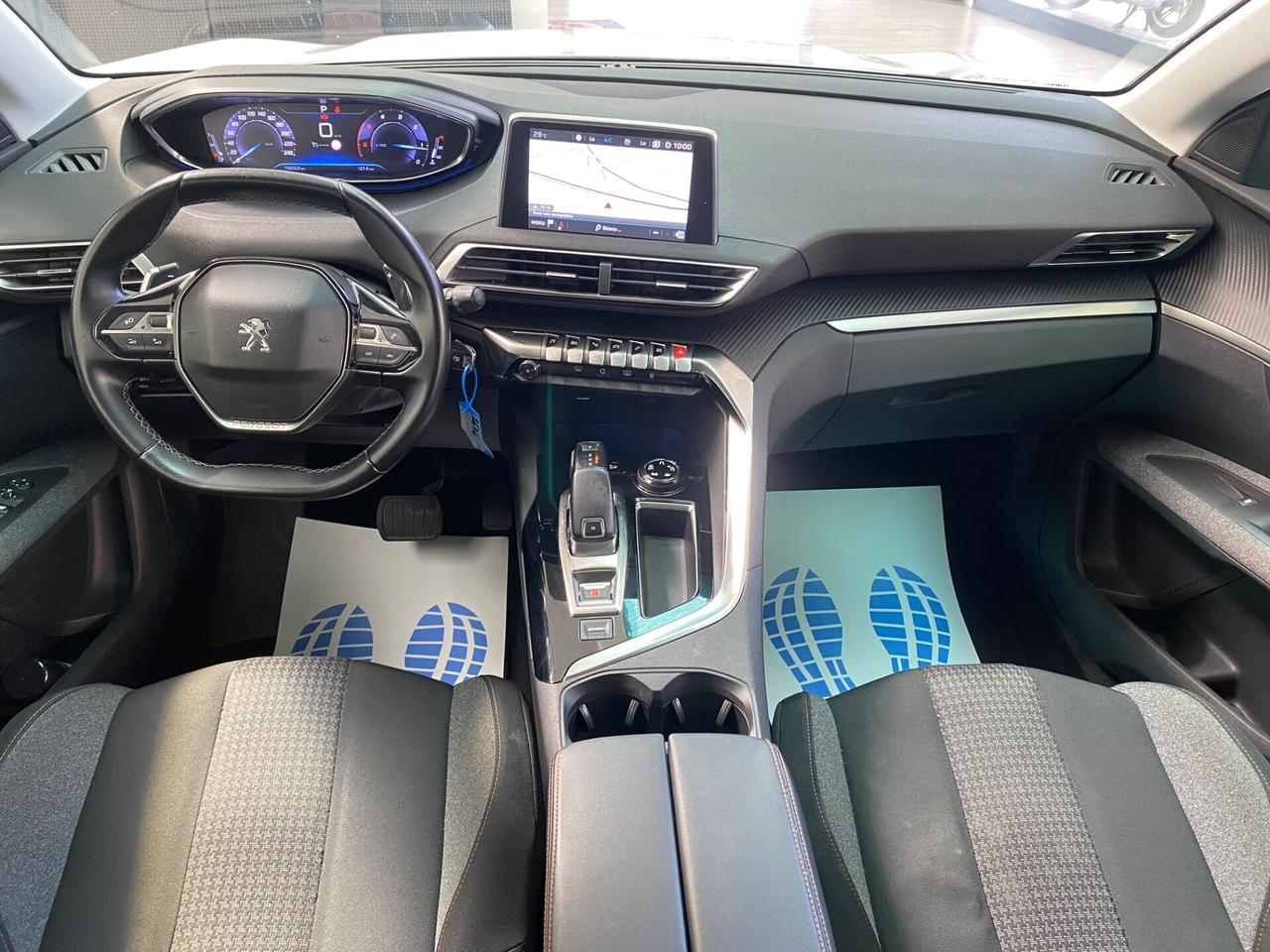 Peugeot 3008 BlueHDi 130 S&S EAT8 Business